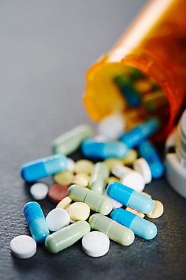 포토 JPG 스튜디오촬영 백그라운드 의학 통 사람없음 아웃포커스 치료 알약 약 오브젝트 국내포토 촬영기법 실내 파일형식