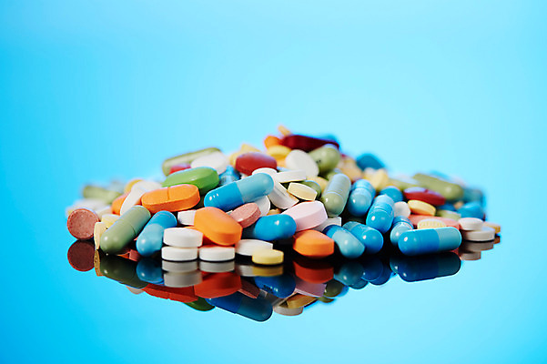 포토 JPG 스튜디오촬영 백그라운드 의학 사람없음 치료 알약 약 오브젝트 국내포토 실내 파일형식