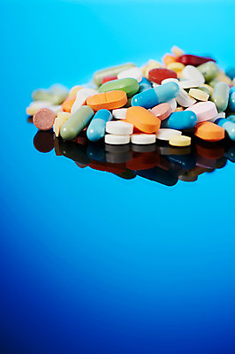 포토 JPG 스튜디오촬영 백그라운드 의학 사람없음 치료 알약 약 오브젝트 국내포토 실내 파일형식