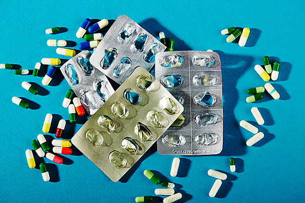 포토 JPG 스튜디오촬영 백그라운드 의학 사람없음 치료 알약 약 오브젝트 국내포토 실내 파일형식