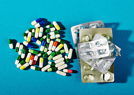 포토 JPG 스튜디오촬영 백그라운드 의학 사람없음 치료 알약 약 오브젝트 국내포토 실내 파일형식