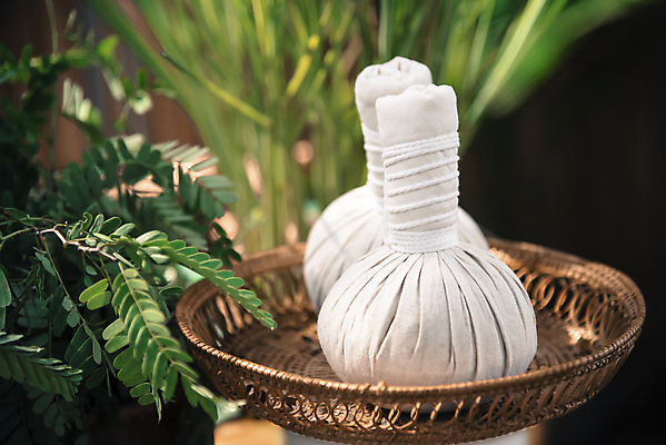 포토 JPG 해외이미지 백그라운드 잎 신체 공 태국 자연 휴식 건강 사람없음 치료 약 갈색 스파 침묵 목욕 화장품 활발 흰색 마사지 최고 뜨거움 허브 피부 피부관리 코 향기 아로마 아로마테라피 생강 테라피 내추럴 돌봄 해외202004 해외포토 식물 아시아 컬러 컨셉 채소 의학 모션 신체부위 뷰티 소리 청결 생태계 냄새 파일형식 이미지허브