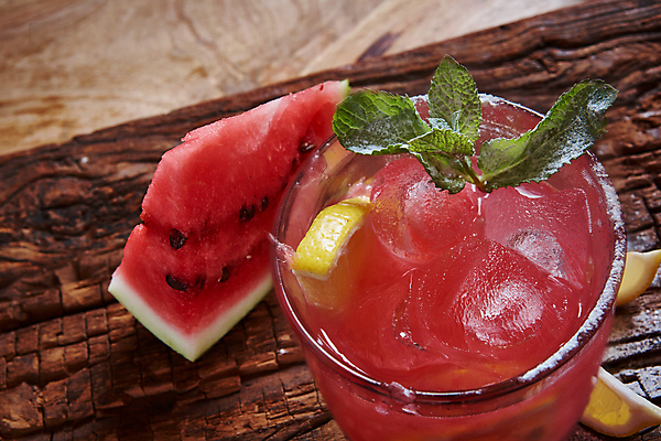 포토 JPG 해외이미지 열매 음료 음식 조각 백그라운드 잎 다이어트 채소 과일 부분 유리 탁자 디저트 수박 건강 사람없음 목재 빨간색 초록색 물 얼음 주스 추위 신선 칵테일 액체 달콤 맛 시원함 멜론 먹기 레몬 레모네이드 민트 상쾌 유기농 날것 밀짚 내추럴 숙성 스무디 이국적 해외202004 해외포토 자연요소 나무 식물 웰빙 감정 컬러 가구 컨셉 재료 모션 재질 주류 짚 허브 에이드 파일형식 이미지허브