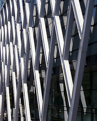 포토 JPG 해외이미지 모양 나무 1 디자인 외관 벽 바다 패턴 비즈니스 건축양식 유리 거리 프레임 사람없음 야외 건물 사무실 탑 금속 도시 커튼 도심 철 광장 장면 타운 공학 대각선 철강 해외202004 해외포토 식물 건축물 교육 건축 선 무늬 재질 파일형식 이미지허브