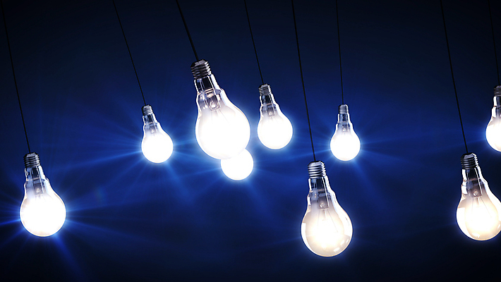 포토 JPG 해외이미지 모양 디자인 백그라운드 컨셉 전구 상상 유리 성공 아이디어 창조 사람없음 빛 검은색 힘 장비 에너지 흰색 램프 심볼 오브젝트 싱글 빛망울 혁명 광 발명 필라멘트 해외202004 해외포토 컬러 재질 조명 파일형식 이미지허브