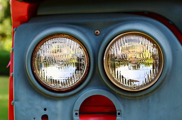 포토 JPG 해외이미지 육상교통 자동차 새로움 사람없음 야외 가로 파란색 스포츠카 일렬 창살 범퍼 해외202004 해외포토 교통수단 컬러 컨셉 파일형식 이미지허브