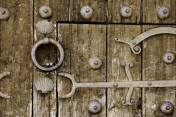 포토 JPG 해외이미지 디자인 백그라운드 패턴 건축양식 날씨 추상 사람없음 야외 건물 목재 갈색 문 금속 검은색 회색 골동품 나사 농촌 시골 못 거친 화려 부식 질감 외양간 구식 그런지 수목 썩음 옛날 해외202004 해외포토 나무 건축물 건축 컬러 컨셉 무늬 재료 재질 공구 파일형식 이미지허브