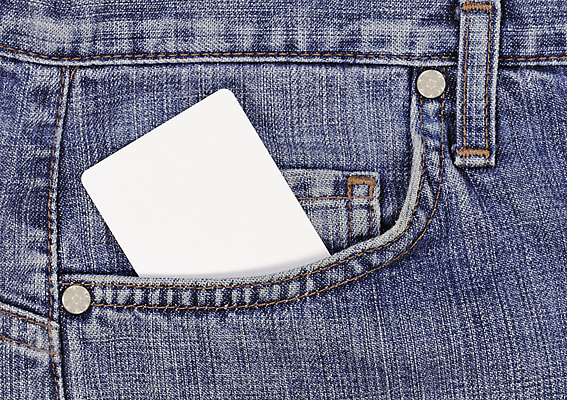포토 JPG 해외이미지 돈 사람없음 금융 파란색 흰색 청바지 신용카드 주머니 카피스페이스 해외202004 해외포토 컬러 바지 경제 공백 재산 파일형식 이미지허브