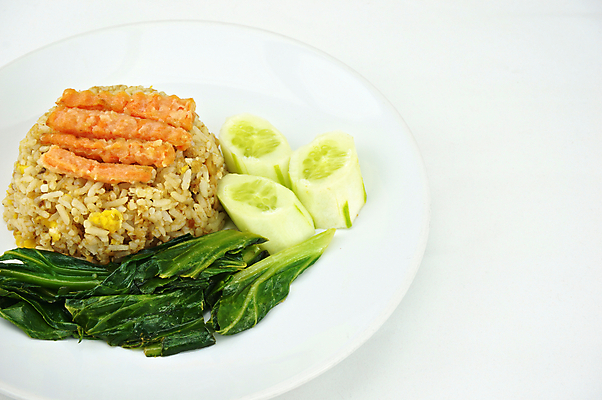 포토 JPG 해외이미지 접시 음식 밥 오이 새우 요리 사람없음 초록색 식당 계란 저녁식사 중국 당근 튀김 흰색 점심식사 채식주의자 케일 해외202004 해외포토 식기 아시아 컬러 채소 뿌리채소 갑각류 상점 알 식사 채식 파일형식 이미지허브