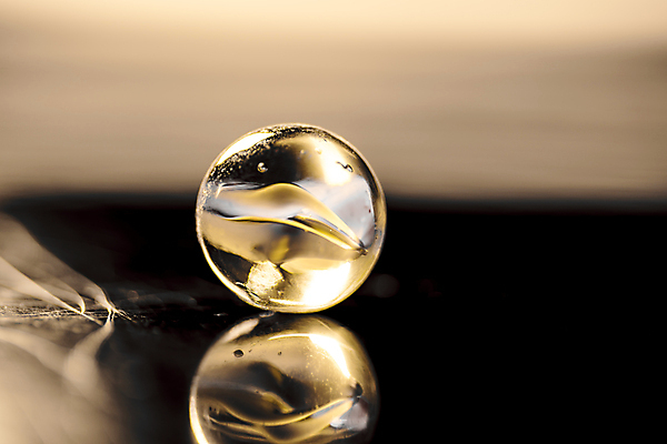 포토 JPG 해외이미지 길 어린이 백그라운드 공 유리 놀이 추상 휴식 사람없음 장식 빛 컬러풀 장난감 반사 평화 힘 경쟁 활발 자유 게임 원형 투명 당기기 작음 크리스탈 자르기 심볼 순수 오브젝트 대리석 강렬 해외202004 해외포토 도형 컬러 컨셉 무늬 재료 모션 재질 사람 크기 광석 파일형식 이미지허브