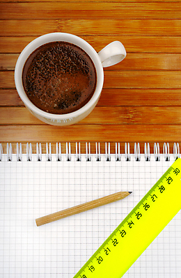 포토 JPG 해외이미지 종이 커피 음료 선 탁자 사람없음 목재 컵 연필 갈색 노란색 다이어리 공책 공백 머그컵 흰색 페이지 해외202004 해외포토 나무 식기 컬러 가구 재료 문구용품 학용품 필기구 사무용품 파일형식 이미지허브