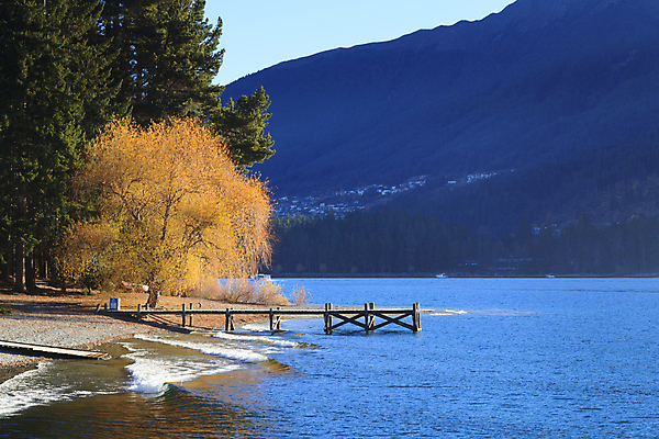 포토 JPG 해외이미지 공원 호수 섬 여행 자연 하늘 휴가 새로움 산 풍경 사람없음 야외 물 파란색 반사 여행객 항구 맑음 가을 보트 황무지 숲 방파제 뉴질랜드 장면 포트 타운 남쪽 내추럴 인기 해외202004 해외포토 자연요소 계절 공공시설 컬러 컨셉 배_교통 교통시설 날씨 사람 도시 오세아니아 방향 생태계 파일형식 이미지허브