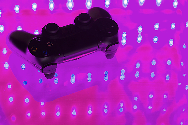 포토 JPG 해외이미지 손 길 백그라운드 놀이 휴식 기술 사람없음 빨간색 초록색 전자제품 컴퓨터 상자 장난감 디지털 검은색 기쁨 게임 흰색 역 방향 무선전화기 오브젝트 아날로그 조이스틱 동영상 패드 위로 관리자 비디오게임 제어 키패드 하드웨어 해외202004 해외포토 감정 컬러 컨셉 교통시설 신체부위 게임기 전화기 파일형식 이미지허브