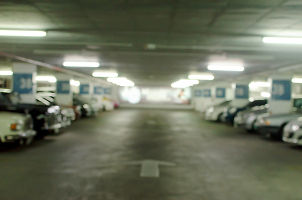 포토 JPG 해외이미지 공원 백그라운드 비즈니스 교통시설 자동차 추상 바닥 실내 사람없음 내부 빛 운전 흰색 도시 소프트포커스 주차 지하 제비 블러 차고 해외202004 해외포토 공공시설 육상교통 컬러 교통 무늬 모션 조류 촬영기법 시설 파일형식 이미지허브