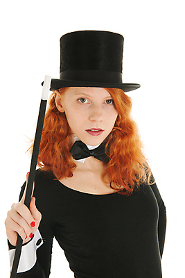 포토 JPG 해외이미지 백인 라이프스타일 응시 옷 여자 얼굴 백그라운드 미술 한명 사람 성인 검은색 수확 흰색 가리킴 고급 우아함 도박 닫기 실크 필름 카지노 빨간머리 고립 스타일 해외202004 해외포토 서양인 1 헤어스타일 시선 컬러 컨셉 농업 모션 문화예술 손짓 생활 신체부위 직물 파일형식 이미지허브