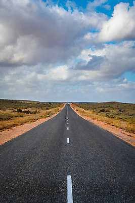 포토 JPG 해외이미지 계절 도로 여행 자연 하늘 거리 풍경 사람없음 야외 여름 파란색 여행객 맑음 일몰 흙 사막 고속도로 황무지 호주 언덕 사인 개미 멀리 내추럴 서쪽 오지 직진 해외202004 해외포토 길 컬러 곤충 교통시설 날씨 사람 노을 오세아니아 방향 생태계 파일형식 이미지허브