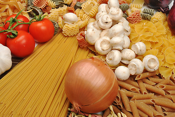 포토 JPG 해외이미지 음식 다이어트 토마토 채소 양파 파스타 건강 마늘 스파게티 요리 사람없음 식사 저녁식사 버섯 먹기 국수 해외202004 해외포토 모션 서양음식 면류 파일형식 이미지허브