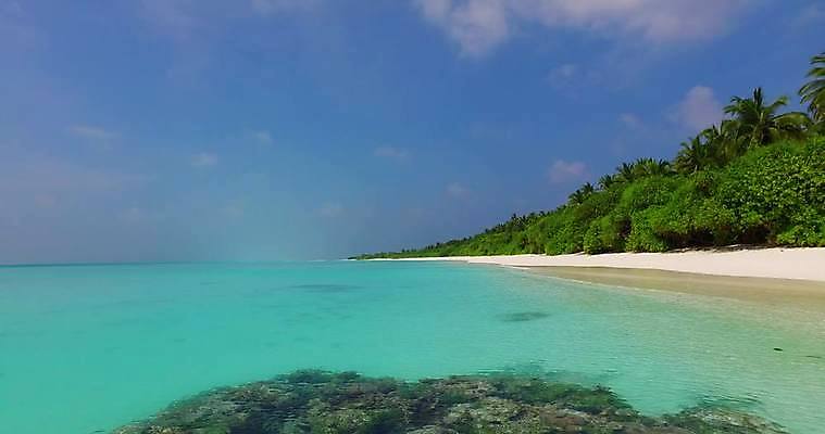 포토 JPG 해외이미지 모래 바다 섬 여행 백그라운드 자연 하늘 휴가 휴식 따뜻함 풍경 사람없음 야외 물 여름 파란색 모래사장 태양 평화 맑음 흰색 산호 암초 석호 몰디브 이국적 터키석 파라다이스 수평선 해외202004 해외포토 자연요소 계절 아시아 컬러 컨셉 날씨 자포동물 보석 생태계 파일형식 이미지허브