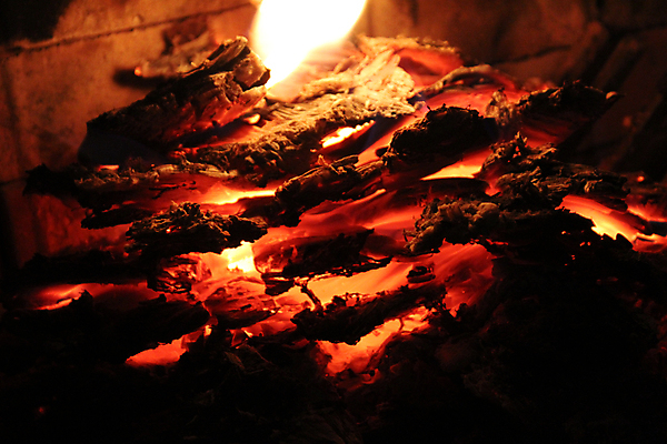 포토 JPG 해외이미지 불 사람없음 빨간색 노란색 뜨거움 벽난로 화상 해외202004 해외포토 자연요소 컬러 상처 파일형식 이미지허브