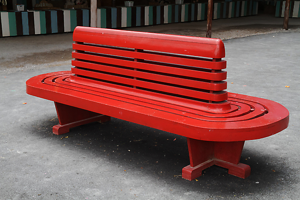 포토 JPG 해외이미지 벤치 의자 휴가 휴식 사람없음 목재 빨간색 수확 클래식 복고 옛날 해외202004 해외포토 나무 컬러 가구 컨셉 농업 재료 파일형식 이미지허브