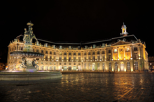 포토 JPG 해외이미지 건축물 건축양식 풍경 사람없음 야외 빛 프랑스 야간 광장 보르도 분수_분수대 해외202004 해외포토 자연요소 건축 유럽 분수대 파일형식 이미지허브