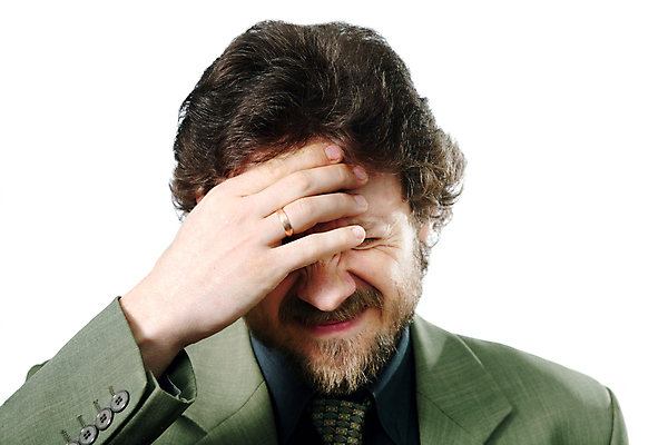 포토 JPG 해외이미지 백인 직업 손 남자 감정 생각 비즈니스 스트레스 한명 사람 성인 머리 고통 짜증 표현 작업 좌절 고독 질병 무서움 경영자 두통 노력 충격 문제 긴장 압력 우울증 재앙 적자 해외202004 해외포토 서양인 1 컨셉 의학 신체부위 리더 파일형식 이미지허브