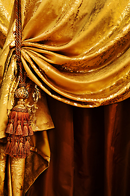 포토 JPG 해외이미지 디자인 벽 건축양식 부분 창문 호텔 아파트 이벤트 사람없음 장식 세로 노란색 침묵 방 직물 커튼 황금 플랫 고급 코드 고독 거미줄 청동 구김 시각장애인 엮은 접기 스타일 해외202004 해외포토 건축 감정 컬러 컨셉 모션 숙소 주택 소리 장애인 파일형식 이미지허브