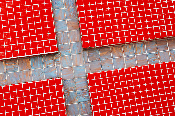 포토 JPG 해외이미지 유럽 벽 거리 사람없음 빨간색 도시 포르투갈 타일 묘사 리스본 해외202004 해외포토 나라 컬러 파일형식 이미지허브