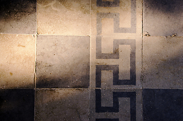 포토 JPG 해외이미지 모양 디자인 외관 백그라운드 패턴 건축양식 벽지 표면 추상 바닥 그림자 사람없음 장식 블록 골동품 거친 보행로 타일 묘사 질감 정사각형 먼지 옛날 스타일 해외202004 해외포토 도형 건축 길 무늬 파일형식 이미지허브