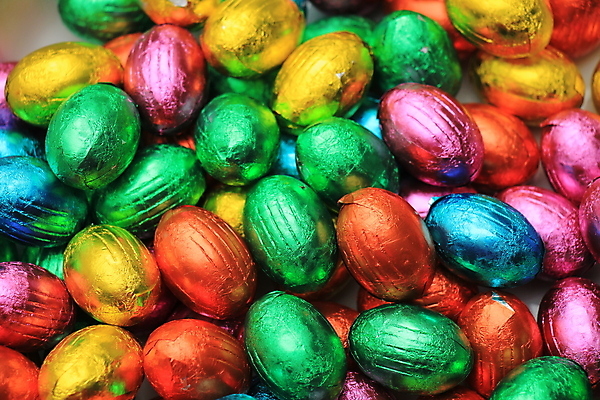 포토 JPG 해외이미지 음식 포장 근접촬영 사람없음 컬러풀 초콜릿 부활절계란 해외202004 해외포토 뷰포인트 컬러 디저트 부활절 계란 파일형식 이미지허브