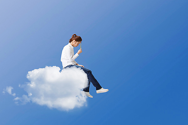 JPG 주간 구름 편집 편집이미지 여자 하늘 한명 사람 동양인 성인 야외 한국인 합성 디지털아트 여자만 여자한명만 성인여자만 성인만 편집실사 자연요소 1 인종 CG 파일형식