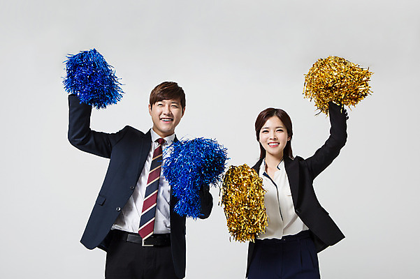 포토 JPG 스튜디오촬영 여자 남자 비즈니스 응원 모션 협력 실내 미소 들기 사람 동양인 정장 손짓 상반신 20대 성인 두명 앞모습 한국인 직장인 비즈니스맨 비즈니스우먼 목표 계획 동료 신입사원 응원수술 청년만 성인만 국내포토 직업 옷 뷰포인트 컨셉 관계 표정 인종 청년 내부 응원용품 파일형식