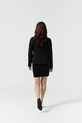 포토 JPG 스튜디오촬영 전신 여자 비즈니스 모션 실내 한명 사람 동양인 정장 20대 성인 뒷모습 걷기 한국인 직장인 비즈니스우먼 신입사원 청년만 청년여자만 청년여자한명만 성인여자한명만 국내포토 직업 1 옷 뷰포인트 인종 청년 내부 여자만 여자한명만 성인여자만 성인만 파일형식