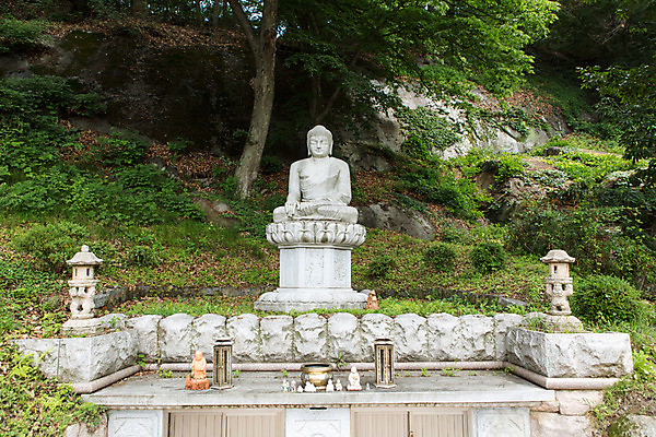 포토 JPG 주간 나무 식물 한국문화 계절 종교 불교 한국 풍경 사람없음 야외 여름 조각상 여름풍경 문화재 사찰 풀 경상북도 부처 과거 부석사 영주 국내포토 자연요소 동양문화 아시아 컨셉 종교건축 조형물 경상도 파일형식 여름_계절