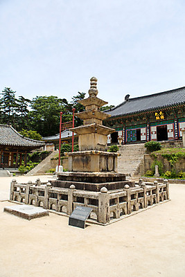 포토 JPG 주간 나무 식물 구름 한국문화 계절 종교 고건축 불교 한국건축 하늘 한국 풍경 사람없음 야외 여름 탑 여름풍경 문화재 사찰 경상남도 과거 삼층석탑 합천 해인사 국내포토 자연요소 동양문화 건축물 건축 아시아 컨셉 종교건축 석탑 경상도 파일형식 여름_계절