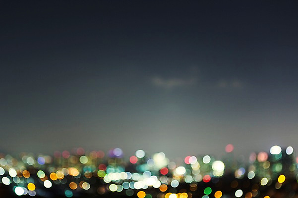 포토 JPG 도로 배경화면 백그라운드 야경 밤하늘 서울 사람없음 도시 보케 블러 국내포토 길 교통시설 하늘 한국 야간 파일형식 풍경_경치