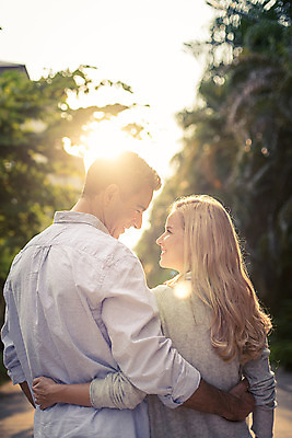 포토 JPG 주간 서양인 외국인 백인 라이프스타일 부부 여자 남자 행복 40대 중년 허리손 모션 중년라이프 태국 함께함 2014년태국 사랑 서기 사람 상반신 성인 야외 두명 뒷모습 햇빛 마주보기 노을 로맨틱 중년부부 중년만 성인만 국내포토 자연요소 해외기획촬영 커플 감정 아시아 뷰포인트 포즈 컨셉 인종 생활 태양 파일형식