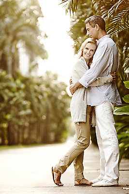 포토 JPG 주간 전신 서양인 외국인 백인 라이프스타일 부부 여자 남자 행복 40대 중년 허리손 안기 모션 중년라이프 태국 함께함 2014년태국 사랑 서기 미소 사람 성인 야외 두명 옆모습 로맨틱 중년부부 중년만 성인만 국내포토 자연요소 해외기획촬영 커플 감정 아시아 뷰포인트 포즈 컨셉 표정 인종 생활 파일형식