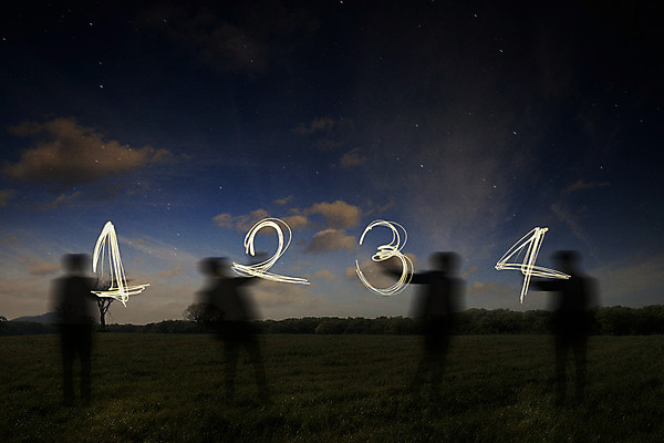 JPG 구름 편집 편집이미지 1 실루엣 2 밤하늘 하늘 불꽃 3 사람 여러명 라이프 숫자 4 합성 디지털아트 편집실사 자연요소 문자 다수 불 촬영기법 생활 야간 CG 파일형식