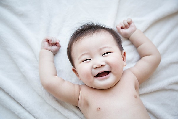 포토 JPG 스튜디오촬영 남자 실내 한명 웃음 사람 동양인 눕기 귀여움 한국인 아기 담요 아기만 남자아기만 남자아기한명만 국내포토 1 컨셉 모션 표정 인종 내부 남자만 남자한명만 파일형식