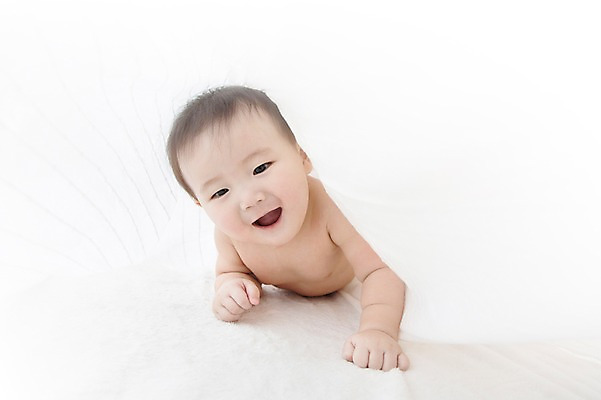 포토 JPG 스튜디오촬영 남자 엎드리기 놀이 실내 한명 웃음 사람 동양인 귀여움 한국인 아기 커튼 아기만 남자아기만 남자아기한명만 국내포토 1 컨셉 모션 표정 인종 내부 남자만 남자한명만 파일형식