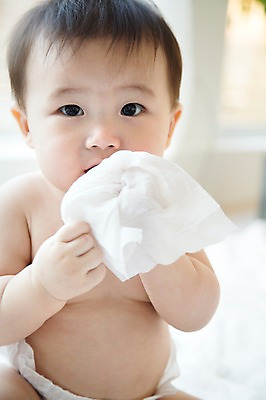 포토 JPG 스튜디오촬영 남자 장난 실내 한명 사람 앉기 동양인 귀여움 한국인 아기 화장지 기저귀 아기만 남자아기만 남자아기한명만 국내포토 1 컨셉 모션 인종 내부 아기용품 남자만 남자한명만 파일형식