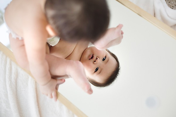 포토 JPG 스튜디오촬영 남자 실내 한명 사람 앉기 동양인 귀여움 거울 한국인 아기 기저귀 아기만 남자아기만 남자아기한명만 국내포토 1 컨셉 모션 인종 내부 아기용품 남자만 남자한명만 파일형식