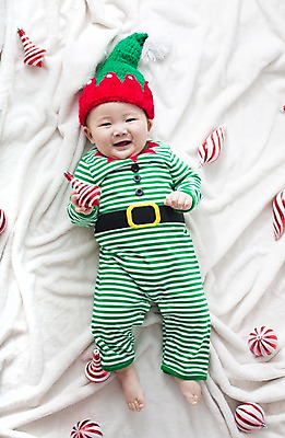 포토 JPG 스튜디오촬영 전신 남자 크리스마스장식 요정 털모자 실내 한명 웃음 사람 동양인 하이앵글 눕기 귀여움 한국인 아기 담요 아기만 남자아기만 남자아기한명만 국내포토 모자_잡화 1 뷰포인트 컨셉 크리스마스 모션 표정 인종 내부 남자만 남자한명만 파일형식