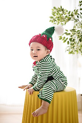 포토 JPG 스튜디오촬영 전신 남자 요정 털모자 실내 한명 사람 앉기 동양인 바구니 귀여움 한국인 아기 아기만 남자아기만 남자아기한명만 국내포토 모자_잡화 1 컨셉 모션 인종 내부 남자만 남자한명만 파일형식