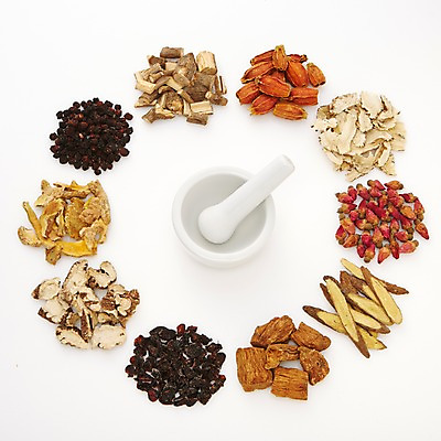 포토 JPG 스튜디오촬영 재료 건조 실내 건강 사람없음 장미 한의학 한약재 한약 건강식품 막자사발 감초 둥굴레 산수유 오가피 오미자 작약 천궁 치자 강황 국내포토 꽃 음식 식재료 의학 내부 약 약재 사발 파일형식