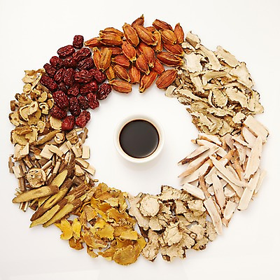 포토 JPG 스튜디오촬영 재료 건조 실내 건강 사람없음 한의학 한약재 한약 대추 건강식품 감초 도라지 백출 오가피 작약 천궁 치자 강황 국내포토 꽃 음식 식재료 의학 내부 약 약재 파일형식