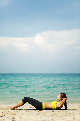 포토 JPG 주간 전신 서양인 외국인 백인 구름 해외기획촬영 우먼라이프 라이프스타일 여자 요가 모션 하늘 휴가 2014년태국 한명 사람 손짓 20대 성인 해변 야외 옆모습 여름휴가 바캉스 모래사장 눕기 운동 활발 목표 열정 의료성형뷰티 청년만 청년여자만 청년여자한명만 성인여자한명만 국내포토 자연요소 1 웰빙 감정 바다 뷰포인트 컨셉 건강 인종 청년 생활 여자만 여자한명만 성인여자만 성인만 파일형식 여름_계절