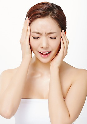 포토 JPG 스튜디오촬영 우먼라이프 라이프스타일 여자 모션 스트레스 실내 표정 한명 서기 사람 동양인 손짓 상반신 20대 성인 앞모습 뷰티 눈감음 고통 한국인 찡그림 두통 의료성형뷰티 청년만 청년여자만 청년여자한명만 성인여자한명만 국내포토 1 감정 뷰포인트 인종 청년 내부 생활 질병 여자만 여자한명만 성인여자만 성인만 파일형식