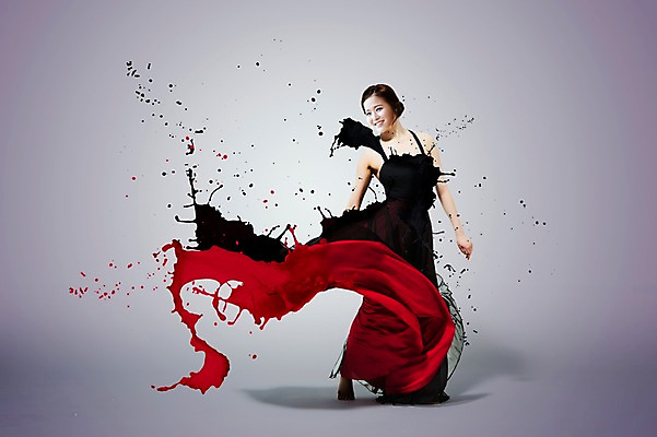 JPG 편집 편집이미지 여자 포즈 순간포착 한명 사람 동양인 성인 페인트 한국인 화려 우아함 디지털합성 디지털아트 스플래쉬 여자만 여자한명만 성인여자만 성인만 편집실사 1 컨셉 촬영기법 인종 CG 파일형식